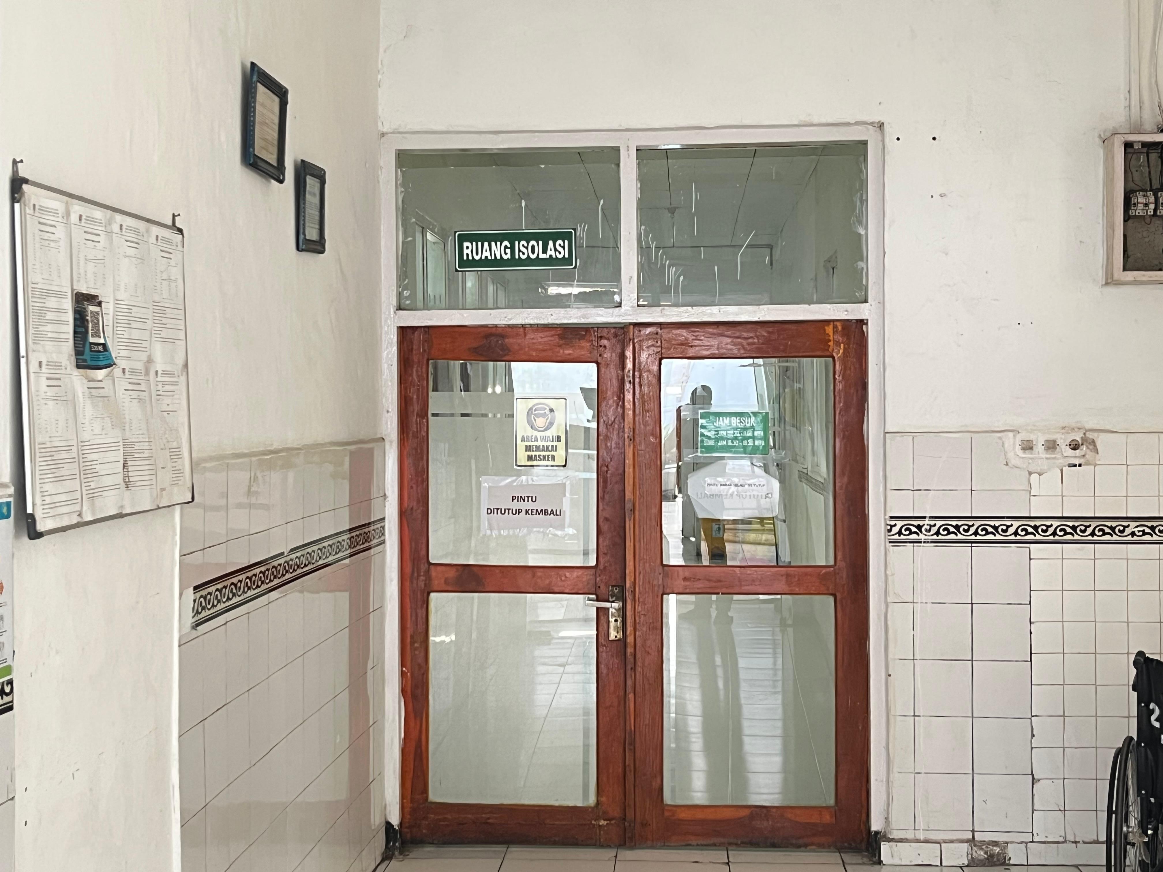 Ruang Perawatan Penyakit Infeksi 04